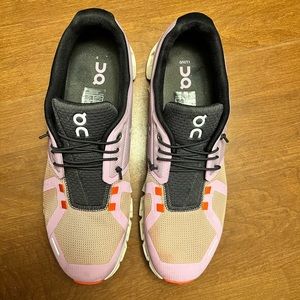 On Cloud Womens Cloud 5 Sneaker